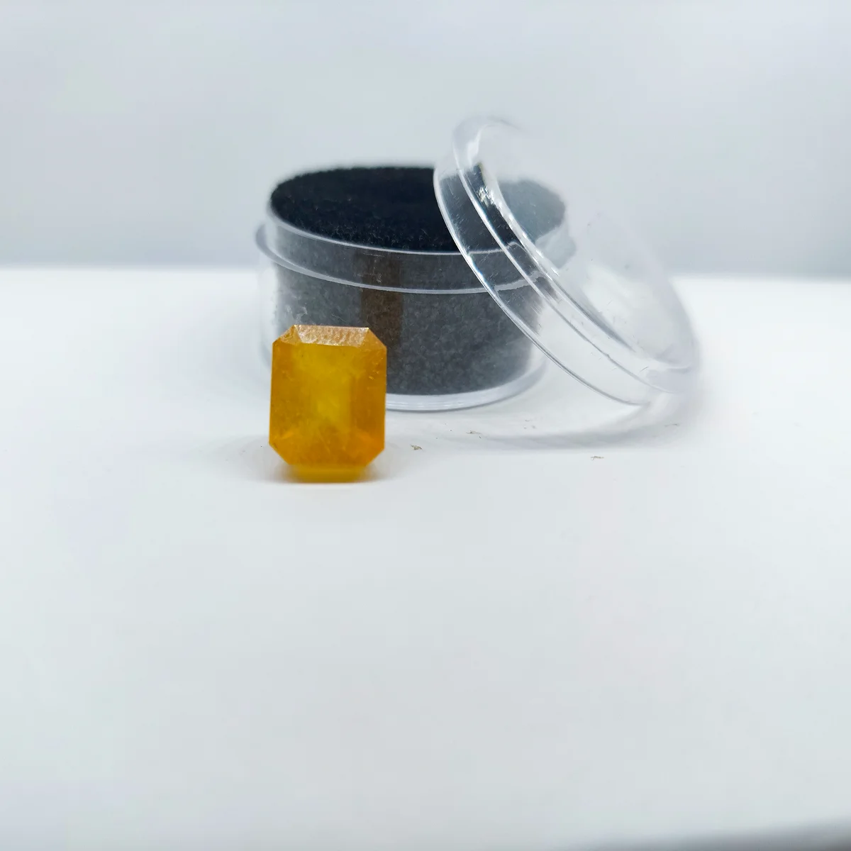 Yellow Sapphire stone